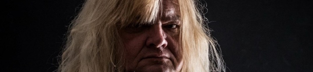 Grim Reaper: Steve Grimmett torna a camminare, con la protesi (video)
