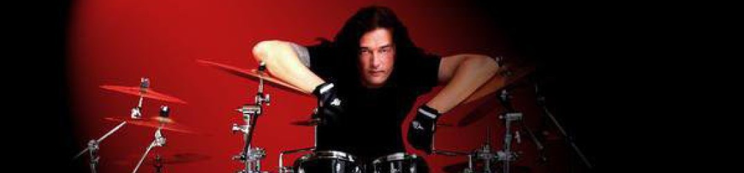 Derek Roddy: guarda la Drum Clinic tenutasi agli Alpha Omega Studios