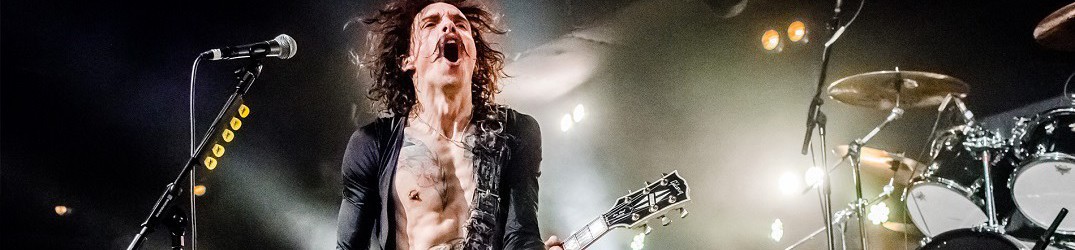 The Darkness: il nuovo singolo 'Open Fire' in streaming su Youtube