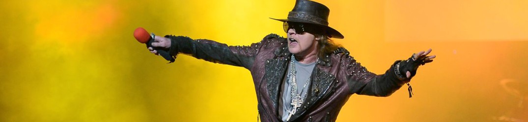 AC/DC: si susseguono voci di Axl Rose come nuovo cantante