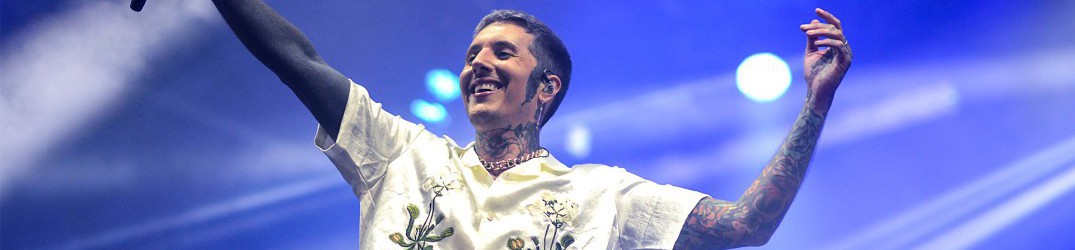 Bring Me The Horizon: Oli Sykes rompe la corda vocale destra, cancellate le due date negli U.S.A.