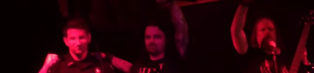 Vital Remains: licenziato un poliziotto ripreso mentre si esibisce sul palco con la band