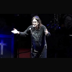 Black Sabbath: i fans filmano il loro concerto