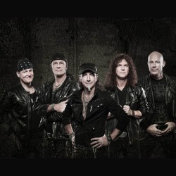 Accept: nell'Olimpo della classifica tedesca