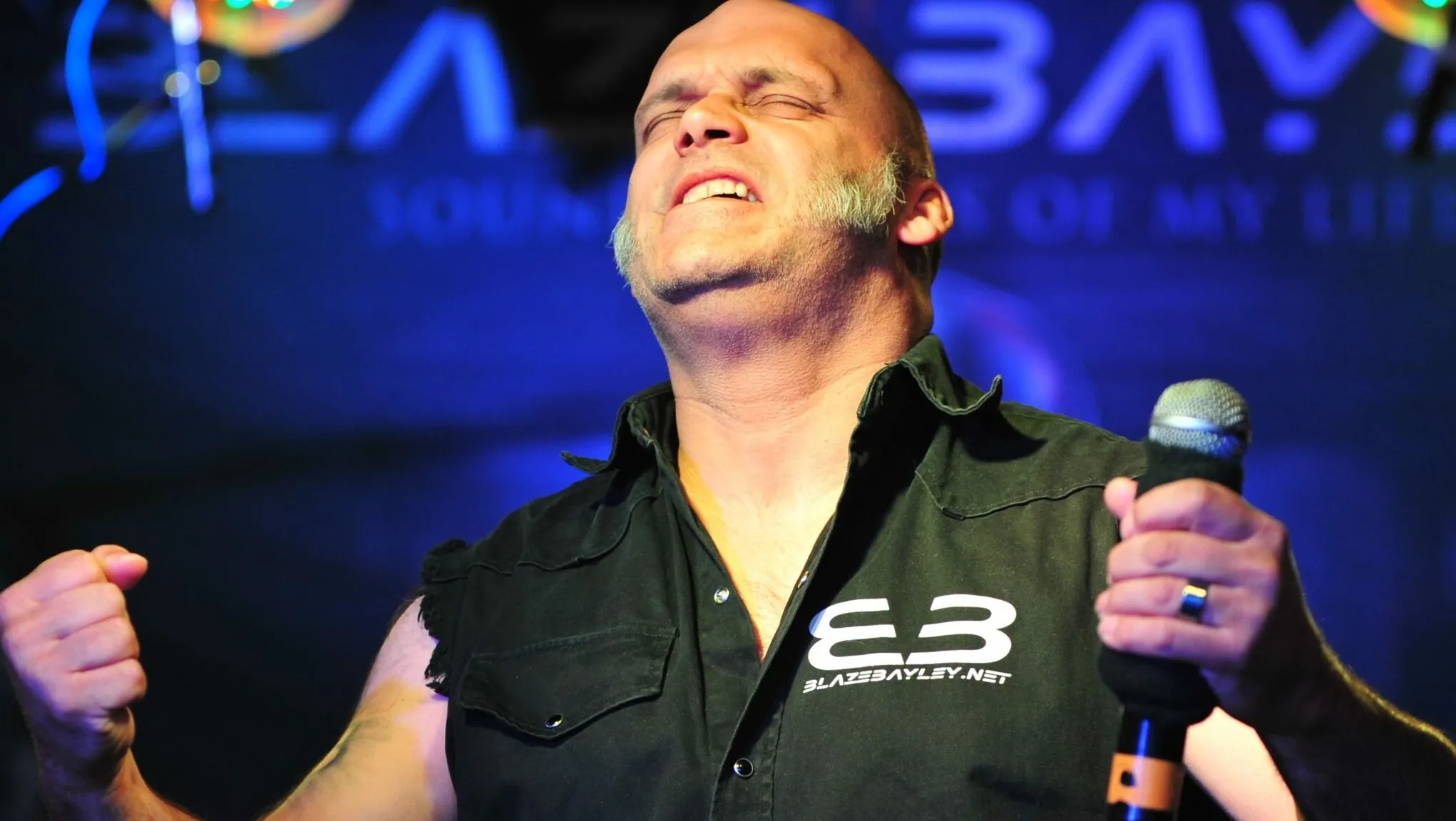 Blaze Bayley: "Le giovani band devono essere convinte delle loro canzoni"