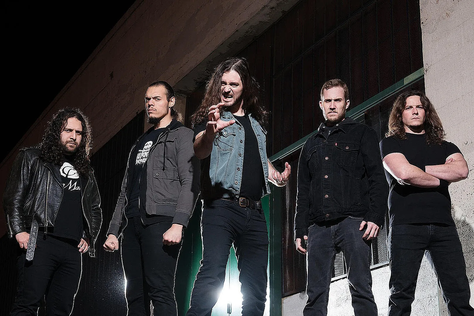 Warbringer: il lyric video del nuovo singolo “The Sword And The Cross”