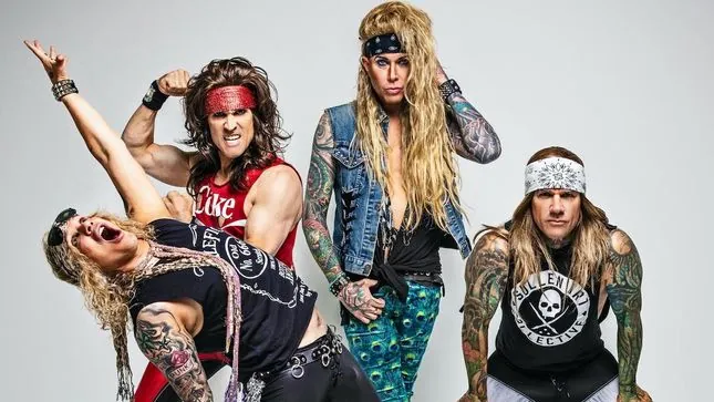 Steel Panther: la band si mobilita in aiuto delle spogliarelliste