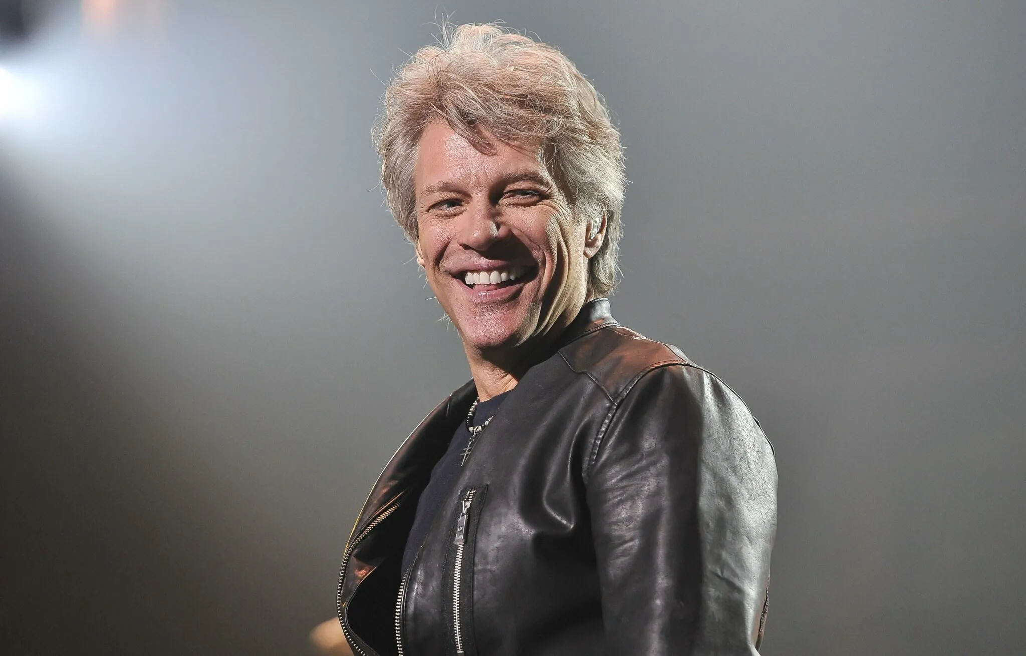Jon Bon Jovi: salva una donna che tentava di suicidarsi