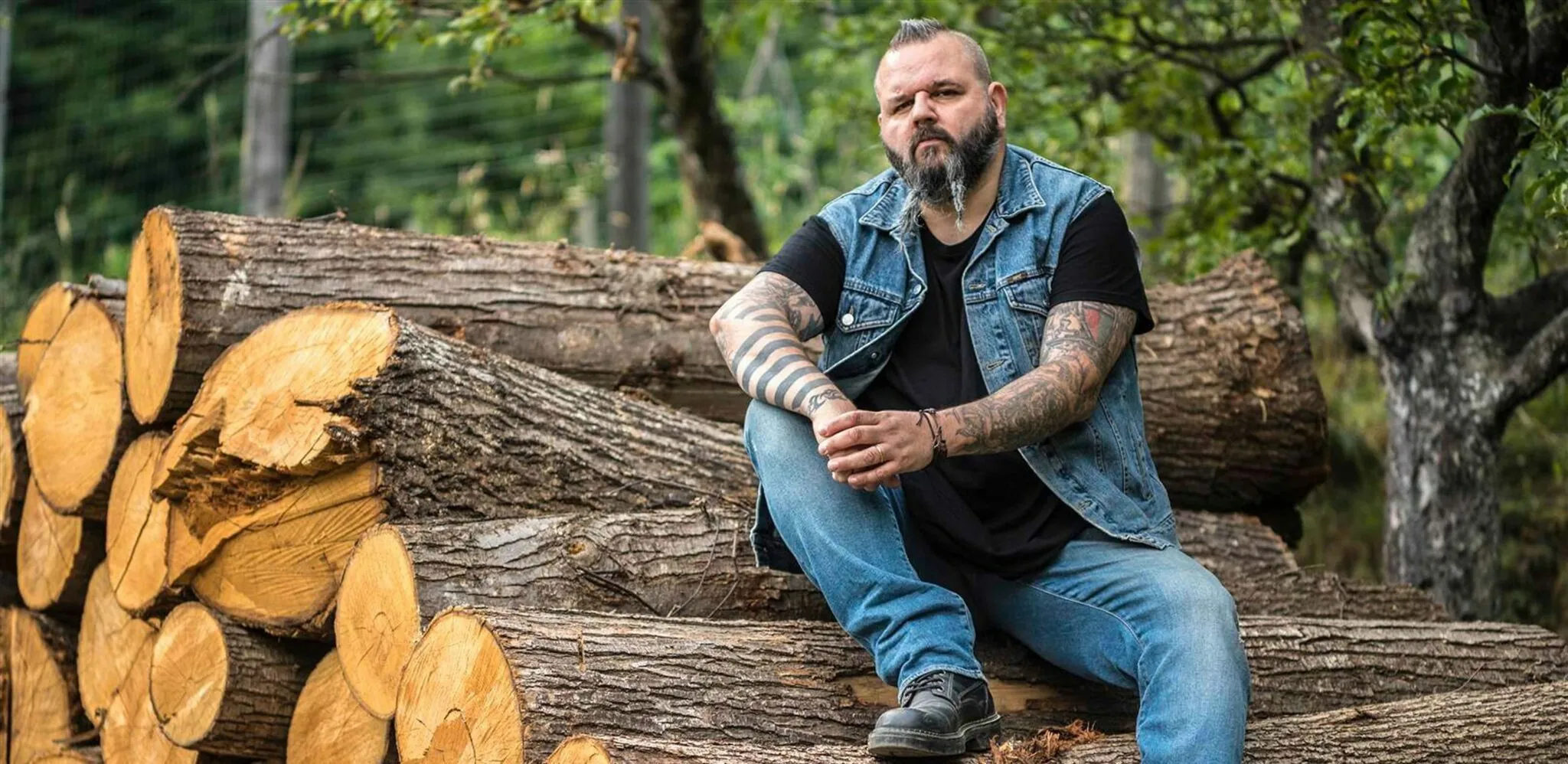 Trevor Sadist: svelata la cover di 'Assetati di Sangue', primo libro del musicista italiano; dettagli