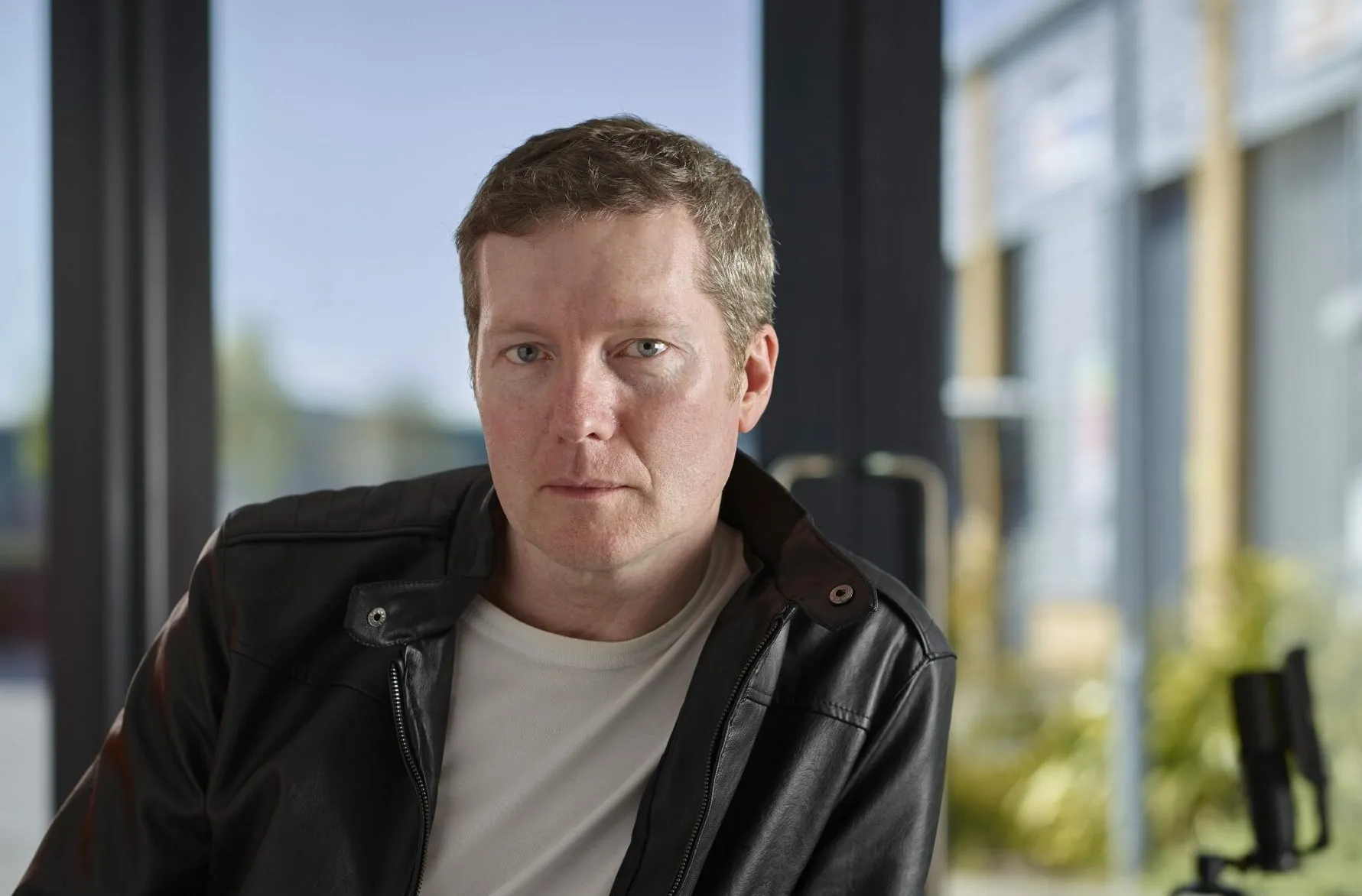 Tim Bowness: ascolta il nuovo singolo 'Only a Fool'
