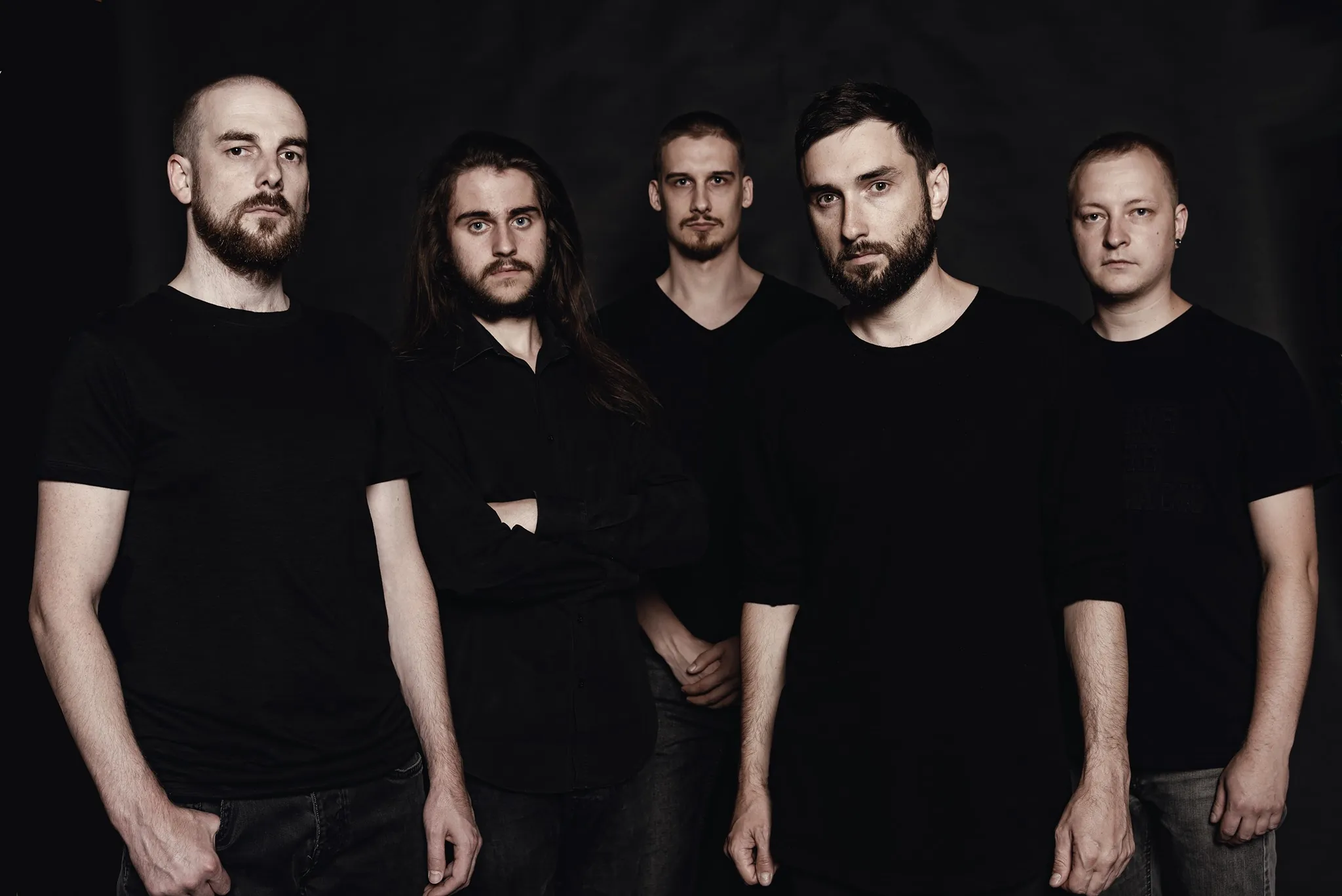 Nug: in anteprima il singolo 'Shores / Береги' dal prossimo album