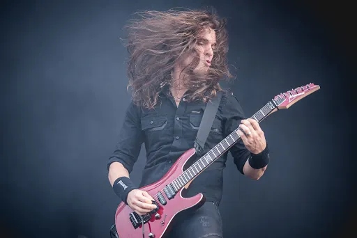 Kiko Loureiro: il nuovo singolo 'Overflow'