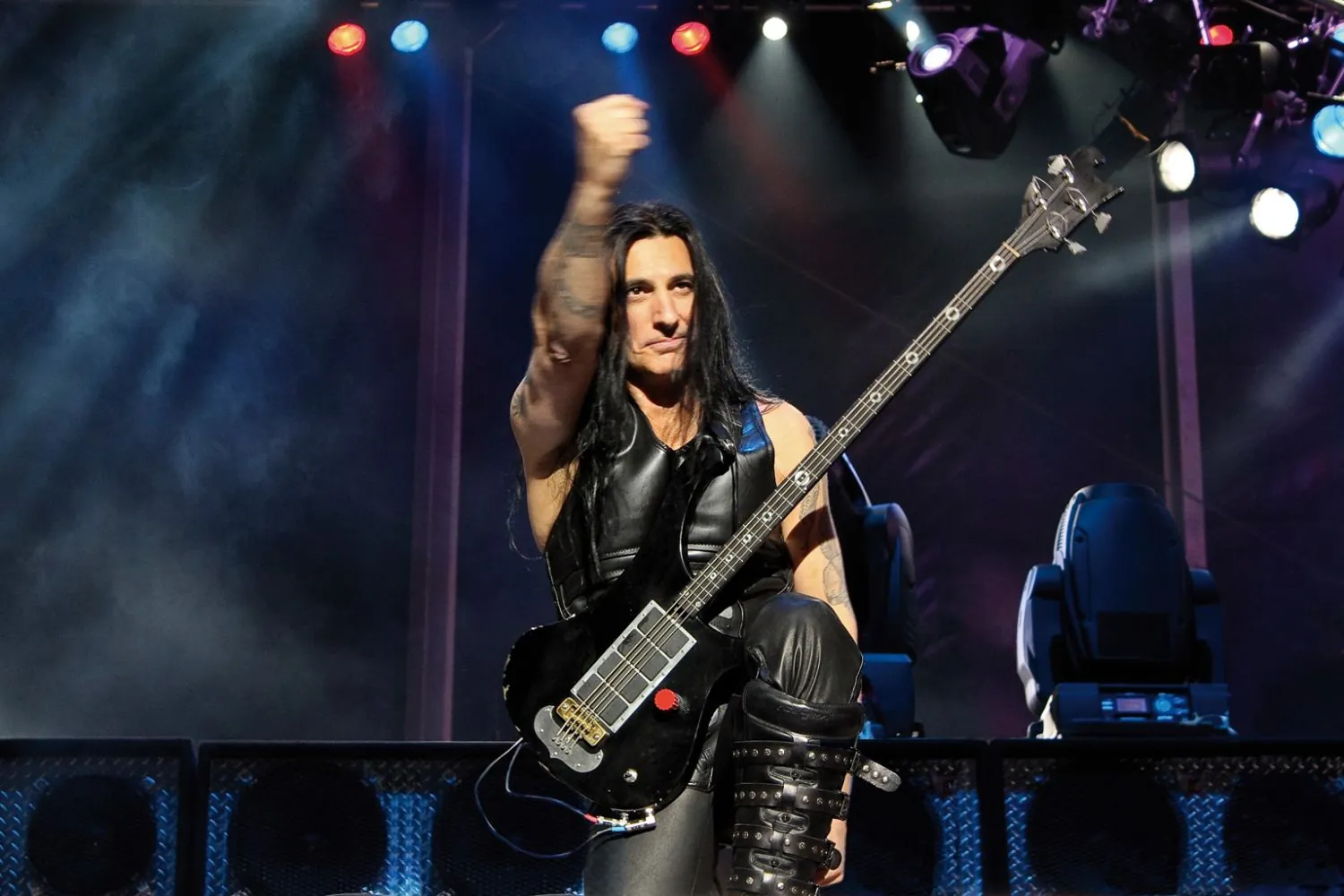 Manowar: Joey DeMaio, 'Con il mio podcast offro qualcosa di significativo alle persone che mi seguono'