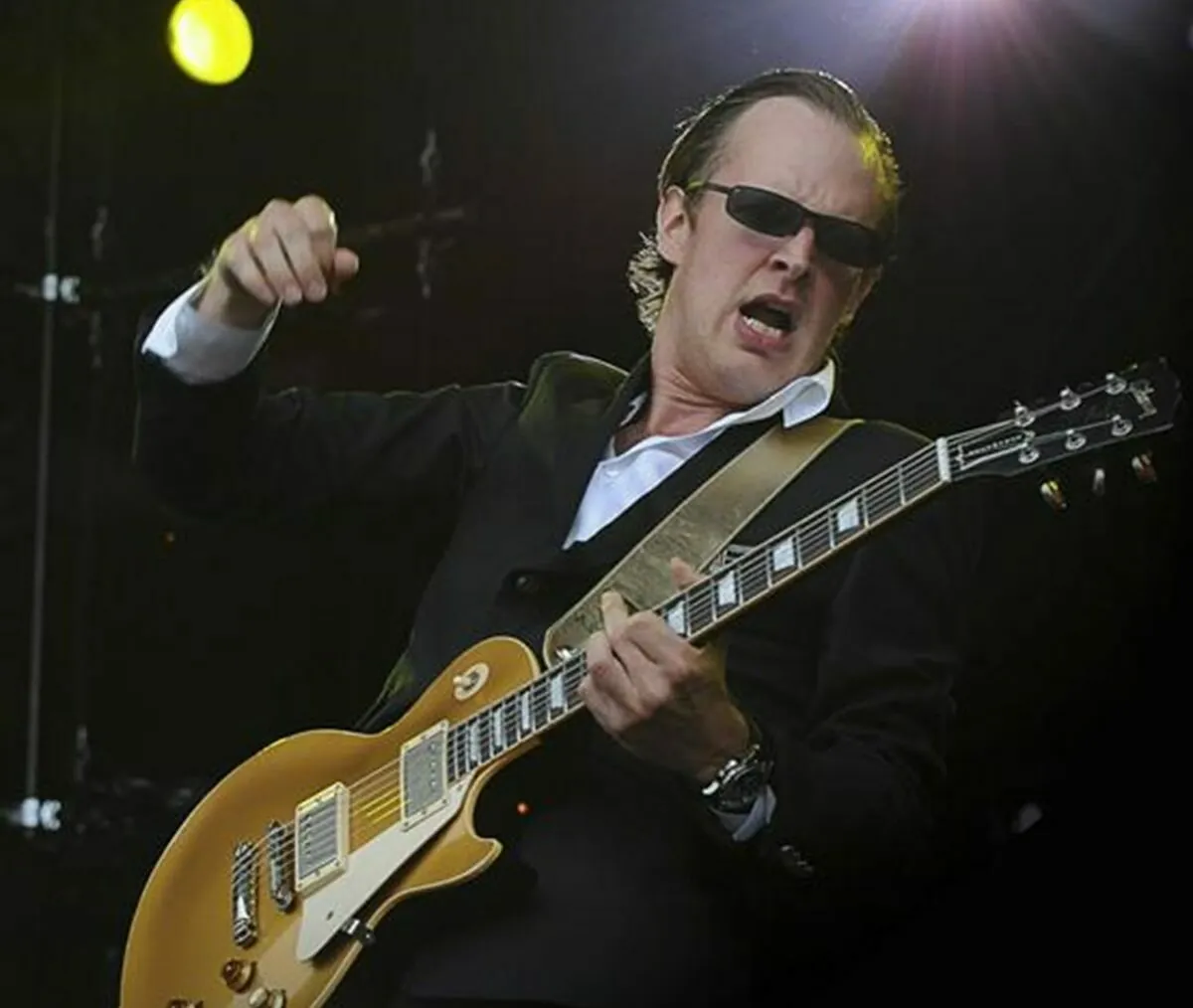 Joe Bonamassa: il party dei vicini di casa è troppo rumoroso, il guitar hero si 'vendica'