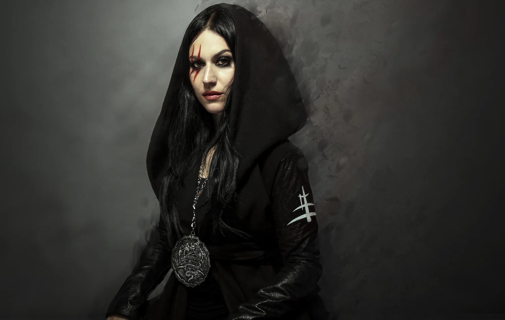 Lacuna Coil: Cristina Scabbia, 'Quello che mi manca di più dei tour è il contatto con le persone..la vita reale'
