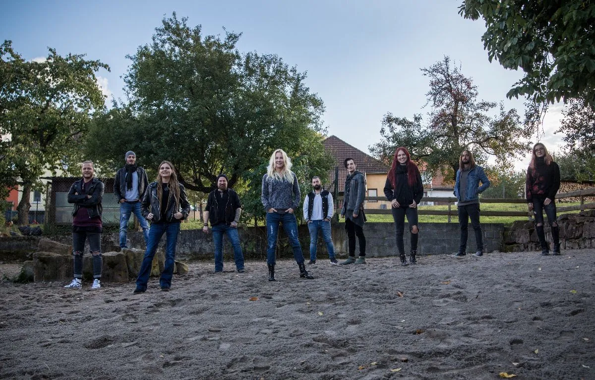Eluveitie: annunciano la collaborazione con Kult Management di Angela Gossow