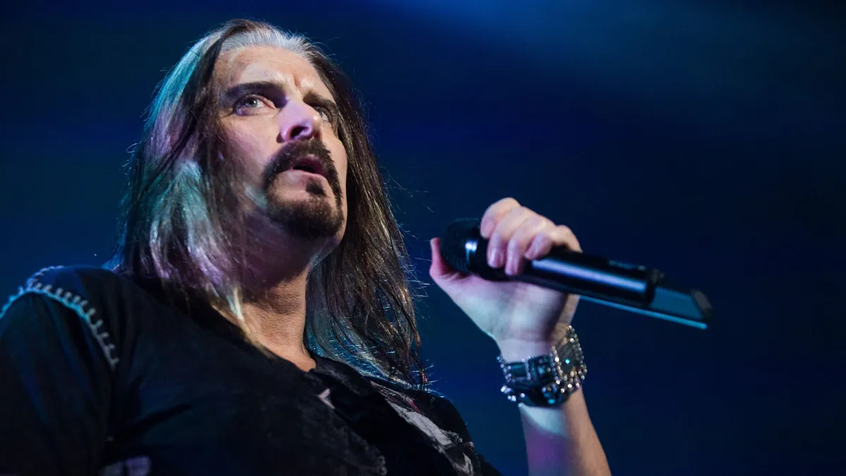 James LaBrie: pubblicato il nuovo singolo 'Am I Right', video
