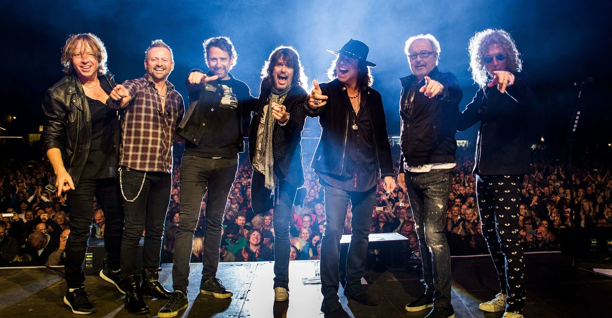 Foreigner: Kelly Hansen non disdegna la possibilità di collaborare con Lou Gramm