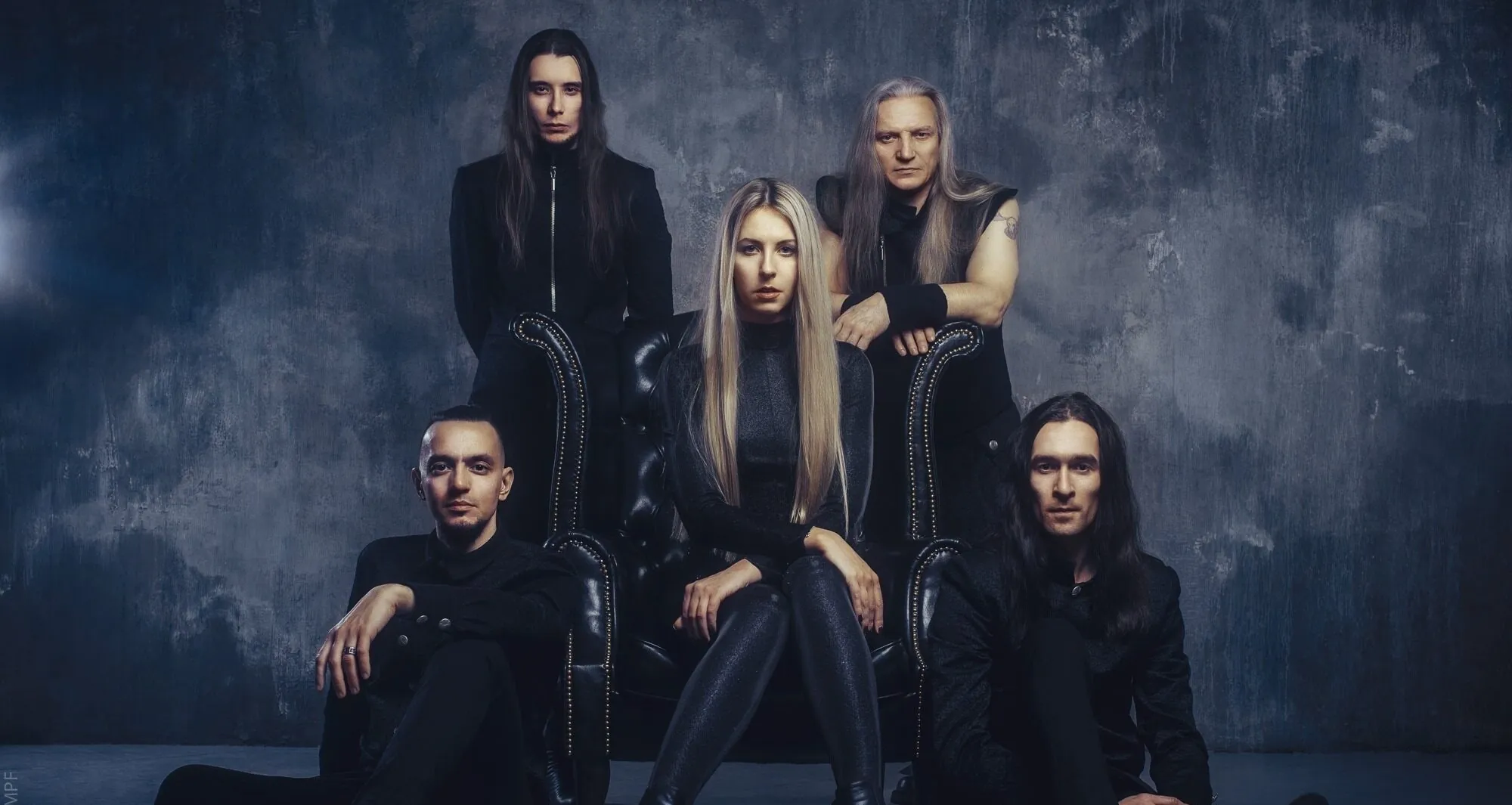 Alkonost: guarda il lyric video di 'Солнце'