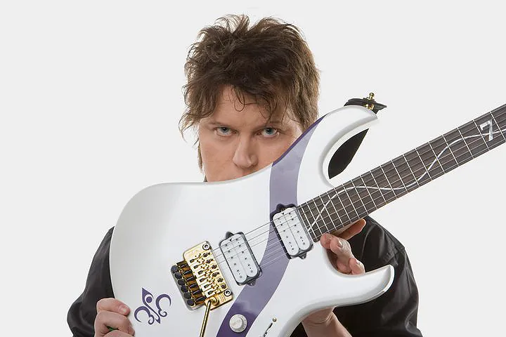 Timo Tolkki: svelati i primi musicisti e cantanti presenti sul nuovo album solista "Union Magnetica"