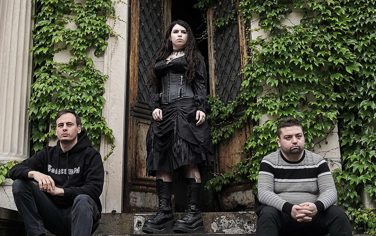 Scent Of Darkness, Eurynome: split in arrivo