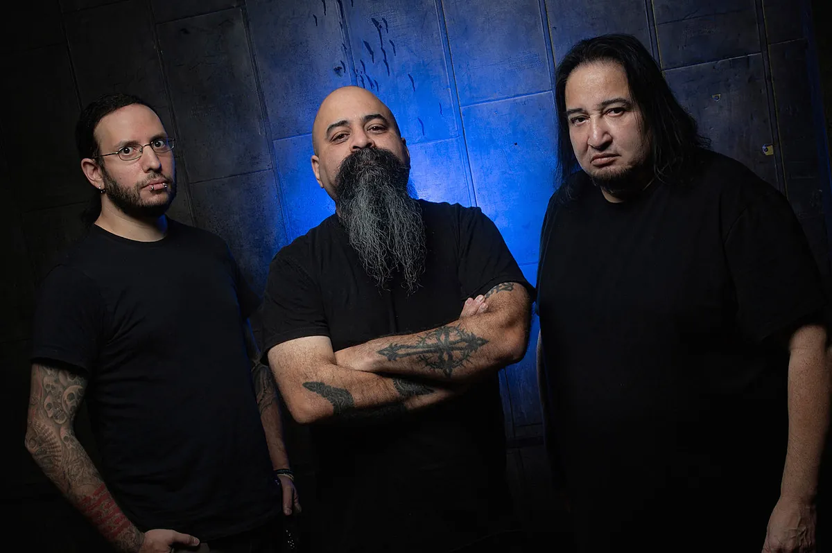 Fear Factory: Dino Cazares, 'Abbiamo trovato il nuovo cantante, ma al momento non sveleremo ancora il suo nome'