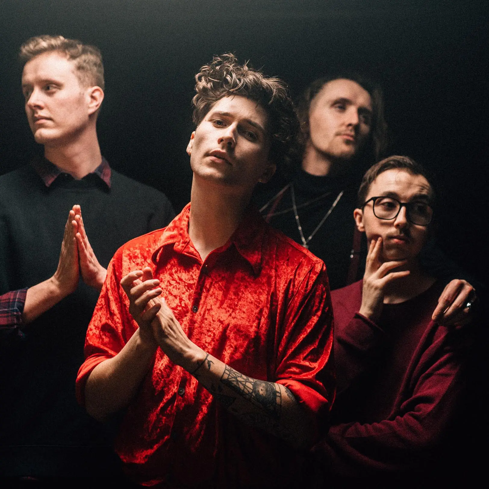 Holding Absence: date sospese a Milano e Vicenza