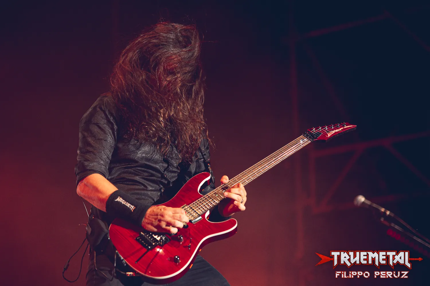 Kiko Loureiro: special guest e cambio location