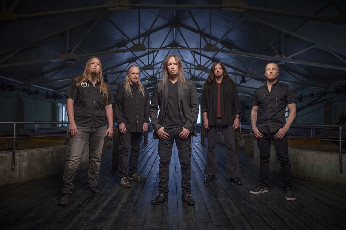 Stratovarius: guarda il video ufficiale di 'World on Fire'