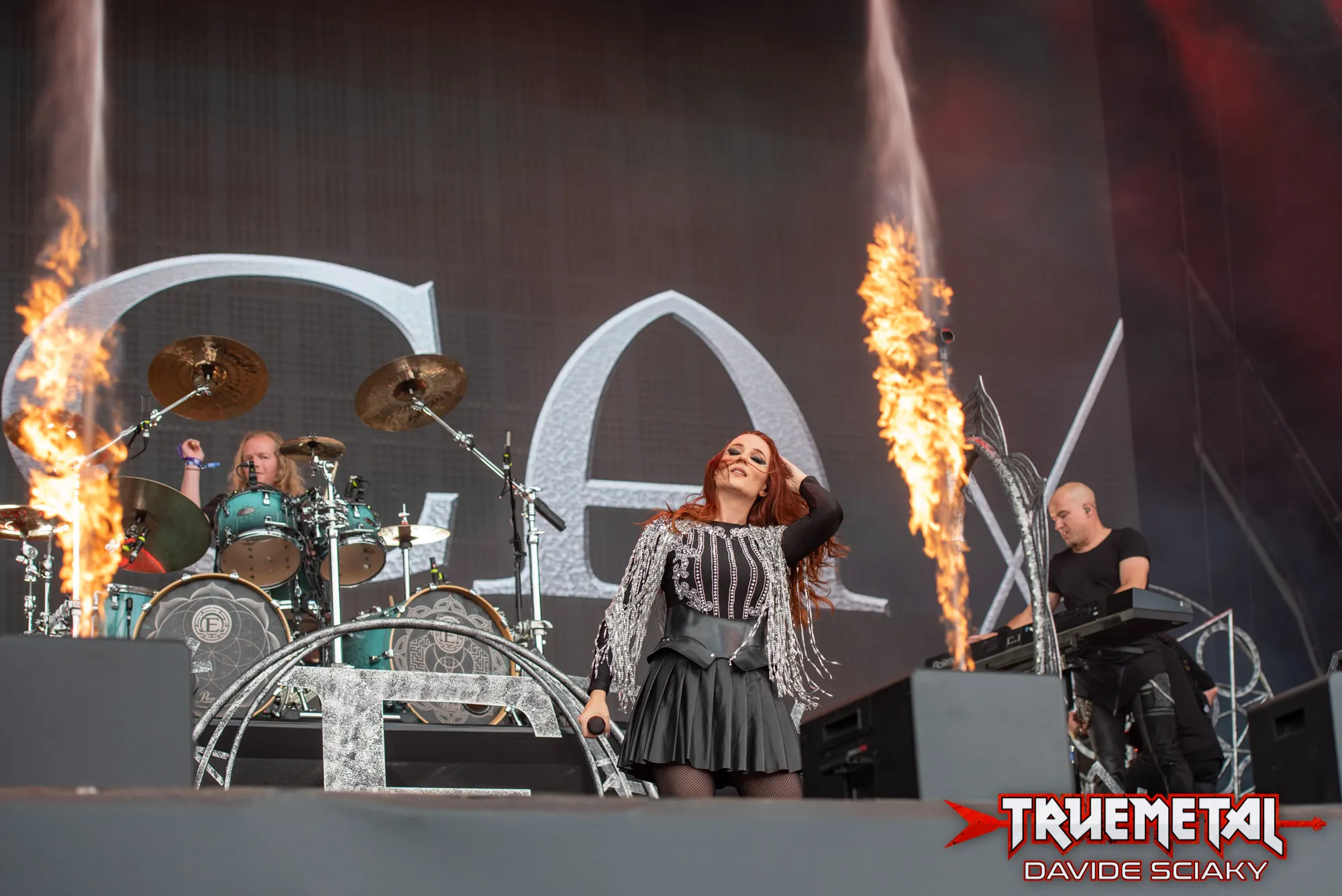 Epica: pubblicato il video live di “Sirens – Of Blood And Water” (Live At The Ziggo Dome)"