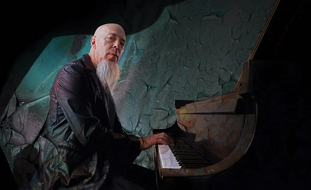 Dream Theater: Jordan Rudess pubblica un nuovo brano feat. Dadaian e Lofoco, guarda il video