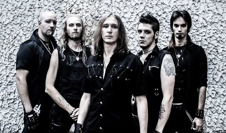 Highlord: il lyric video di "Eyes Open Wide"