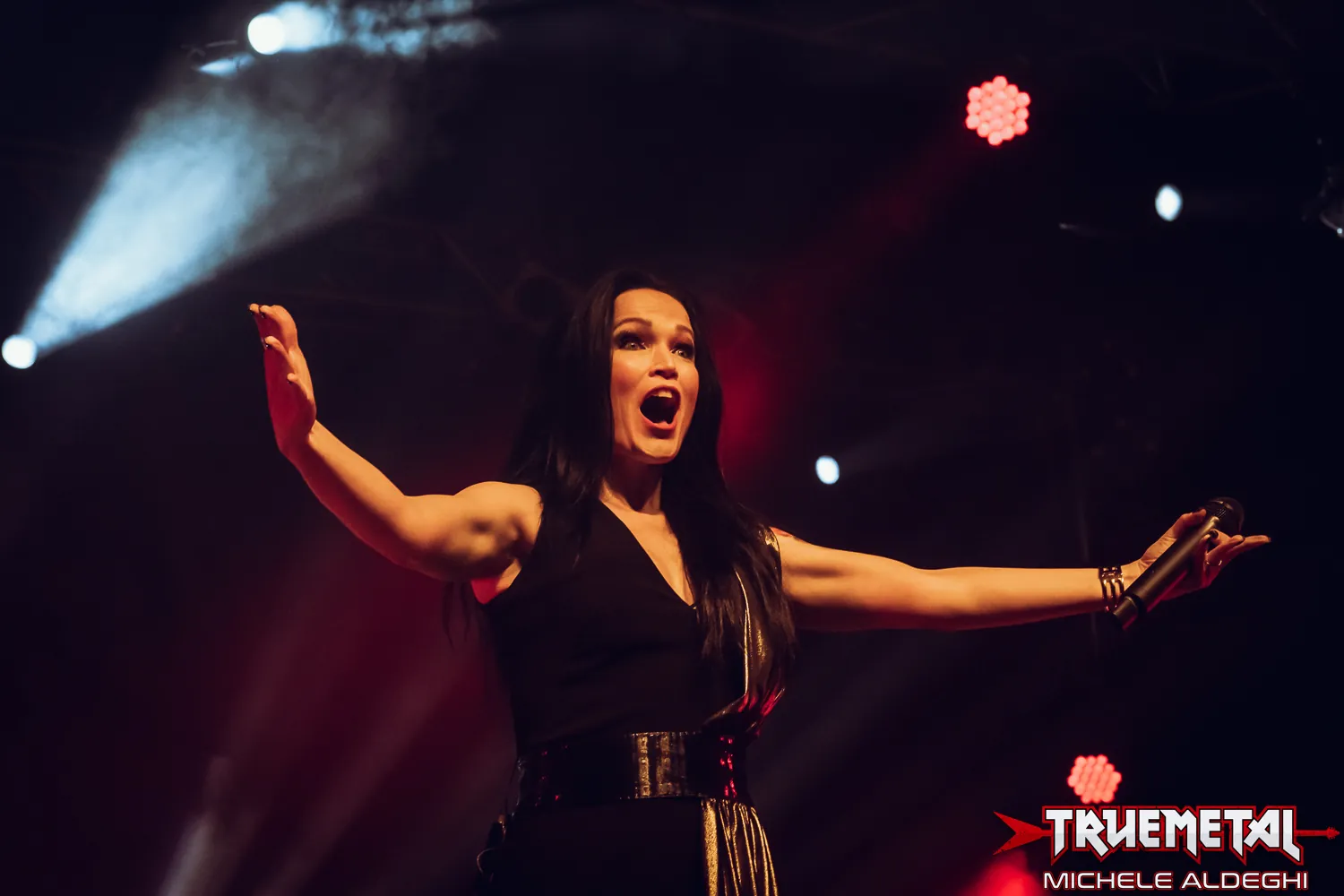 Tarja: in arrivo "Rocking Heels: Live at Hellfest", guarda il video "Supremacy"