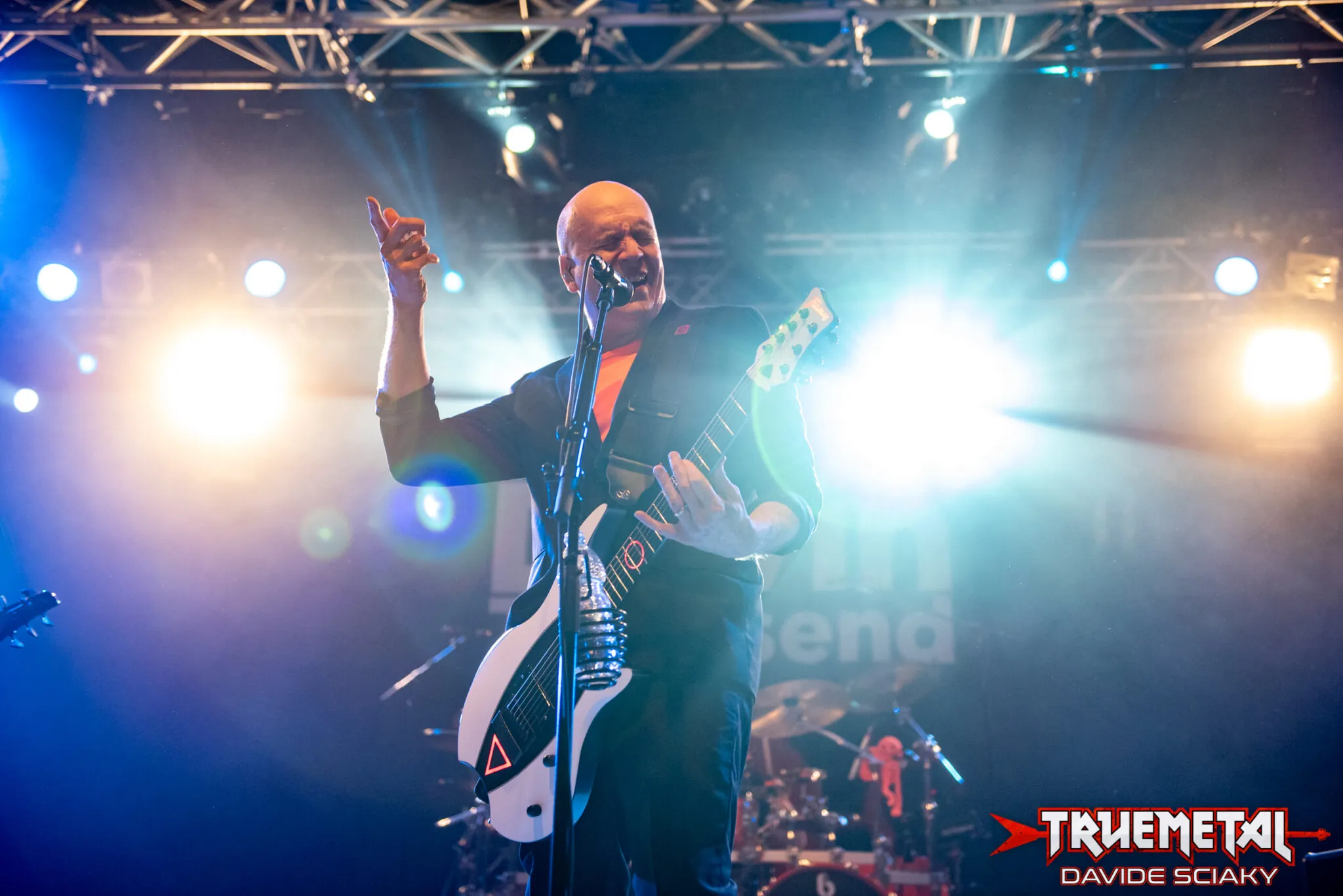 Devin Townsend: "Ho deciso di prendermi una pausa dai tour, una pausa a tempo indeterminato"