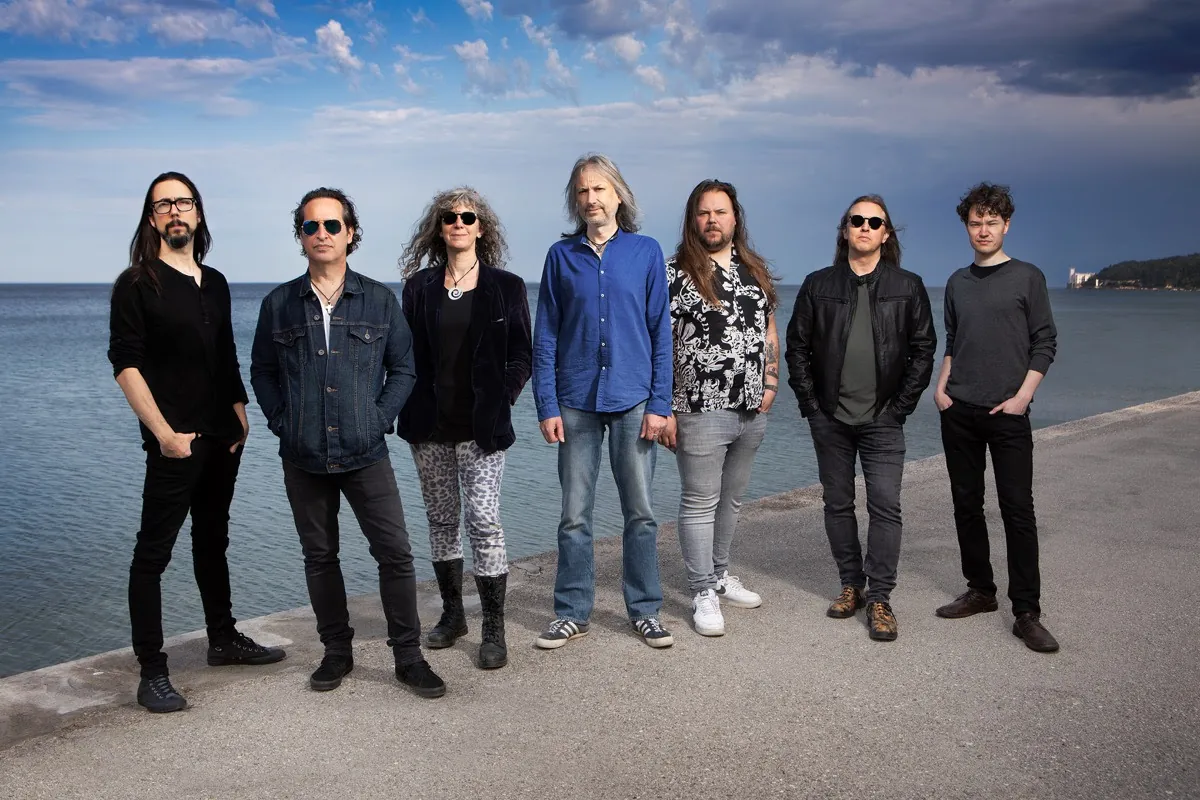 Big Big Train: firmano con Inside Out Music