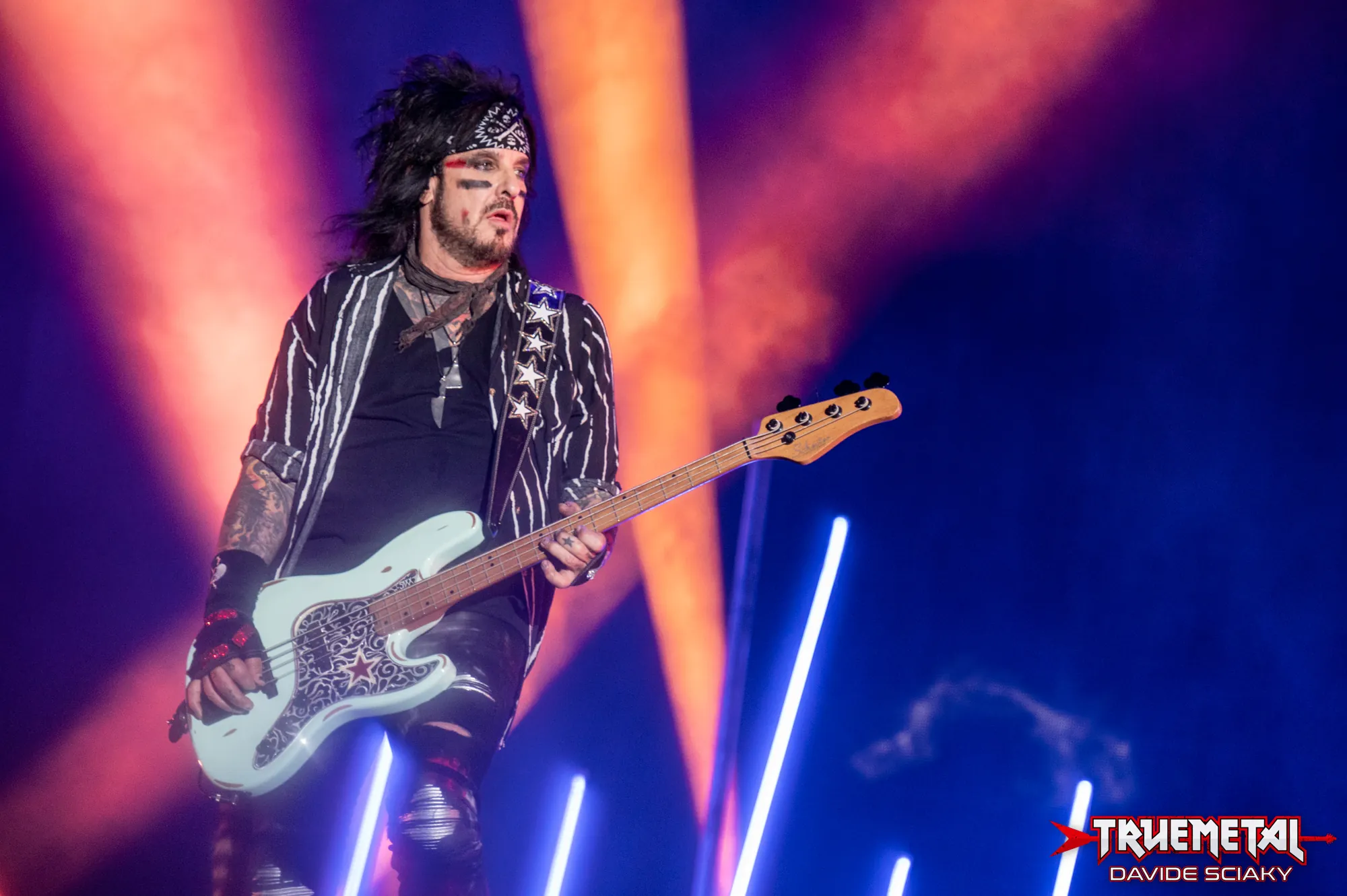 Mötley Crüe: la famiglia di Nikki Sixx vittima di due stalker