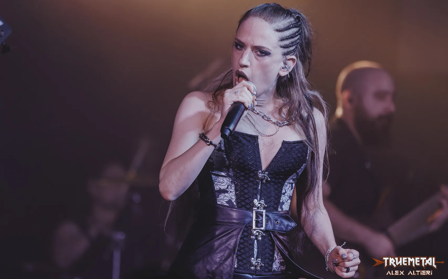 Scardust: ascolta "Symphony" cover dei Clean Bandit feat. Mia Asano