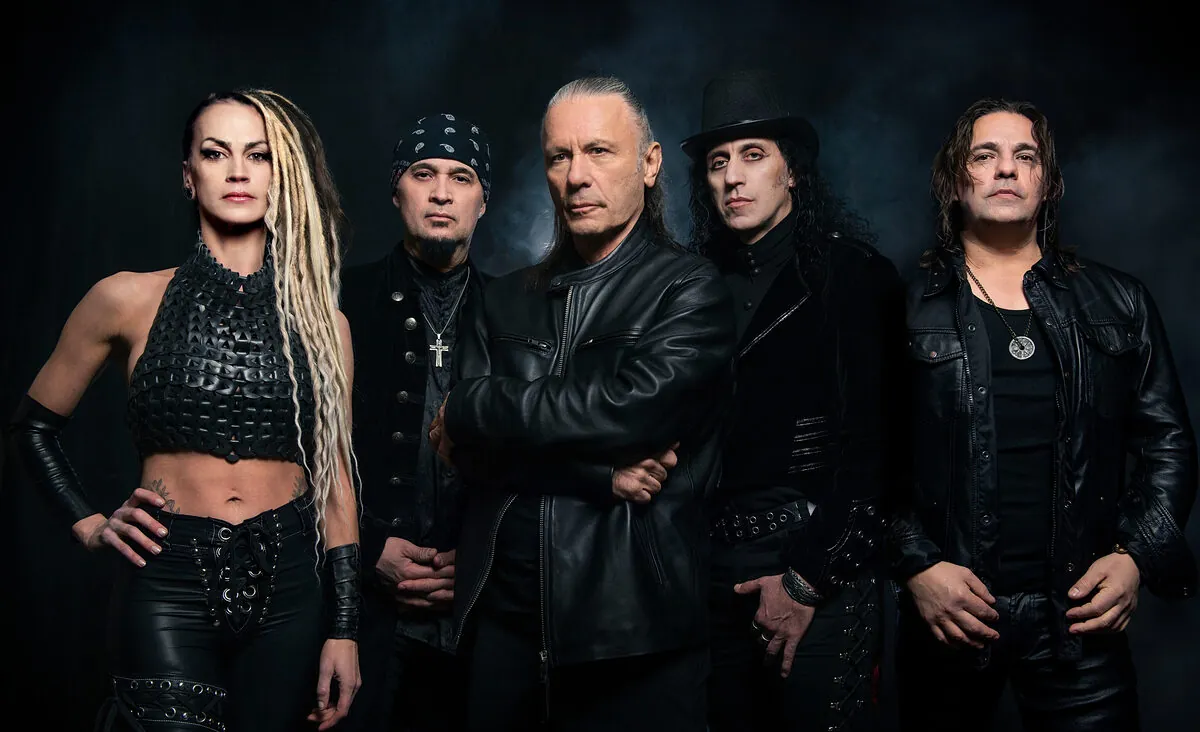 Bruce Dickinson: il video del nuovo singolo "Rain On The Graves"