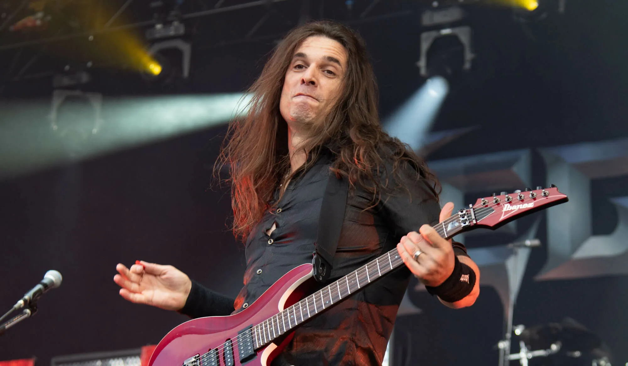 Kiko Loureiro: "È molto più facile creare una suite complicata che una grande canzone pop"