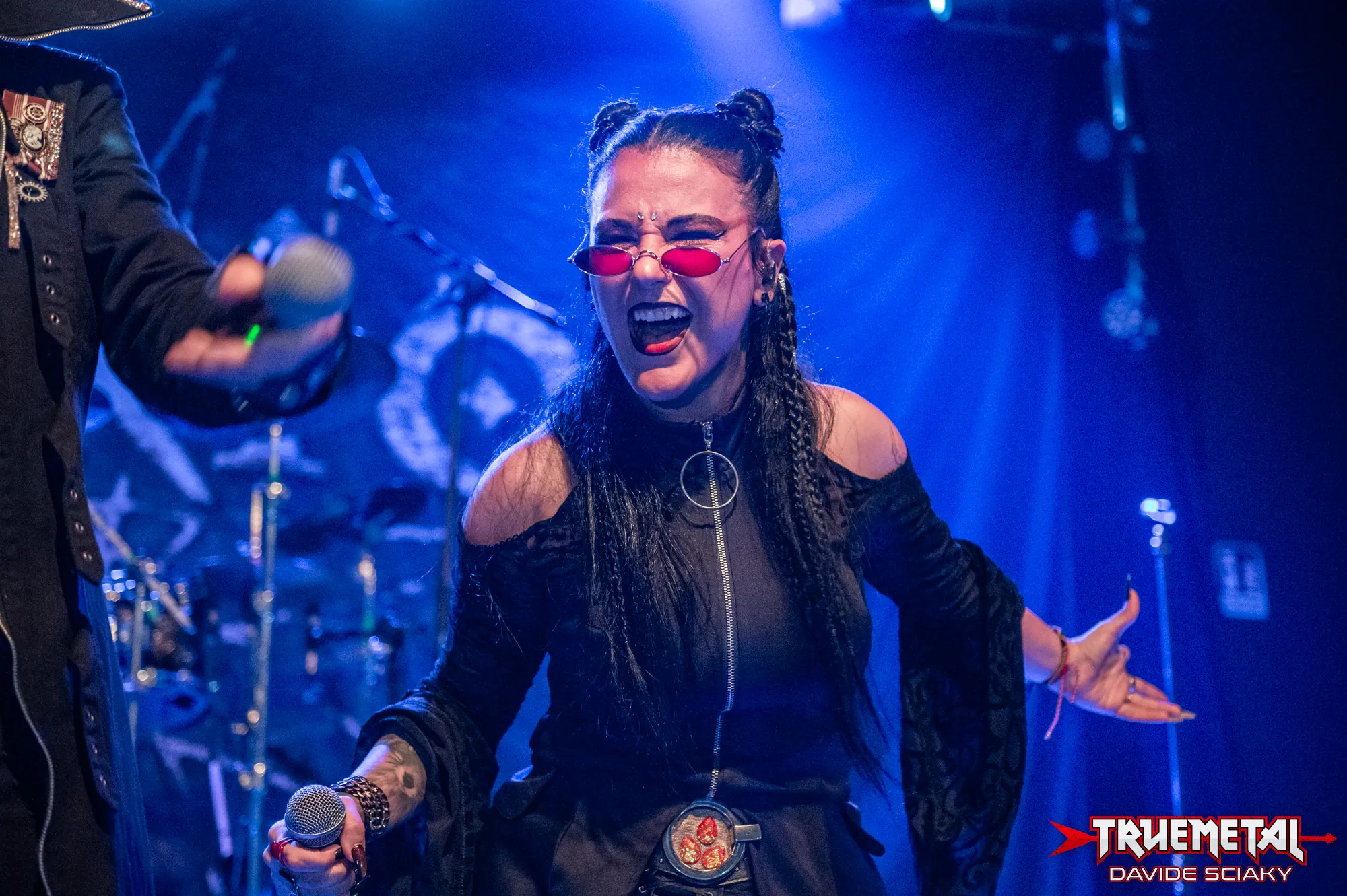 Therion: svelato un nuovo video live per il brano "To Mega Therion"
