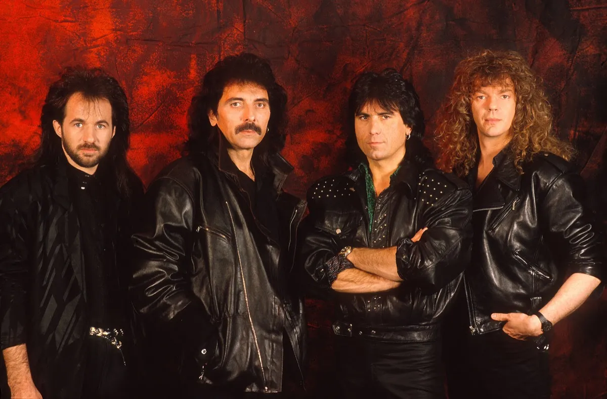 Black Sabbath: ascolta 'Black Moon'e 'Nightwing' dalla versione rimasterizzata di “Headless Cross”