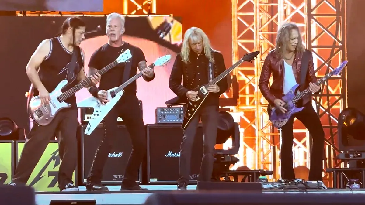 Diamond Head: Brian Tatler, "È stato fantastico suonare di nuovo 'Am I Evil?' con i Metallica"