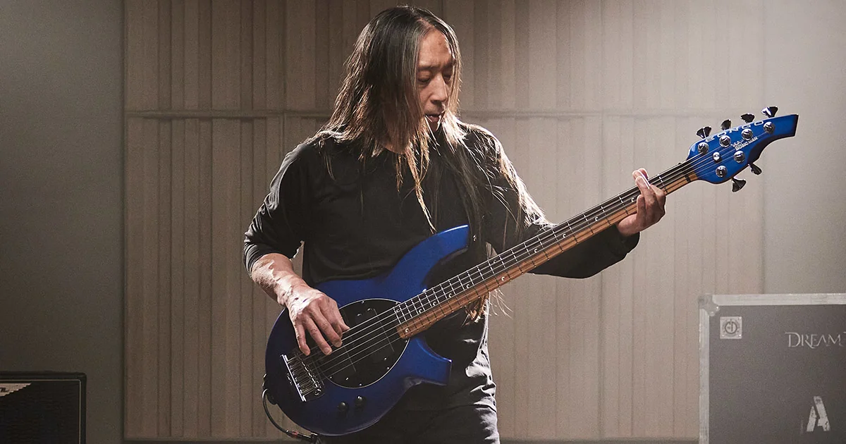 Ernie Ball Music Man: il basso a 6 corde Signature di John Myung dei Dream Theater