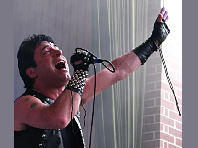 Cloven Hoof: è mancato Russ North