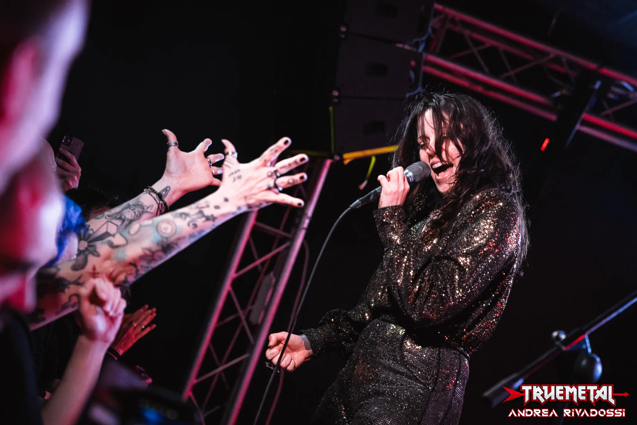 Photo Report: The Last Internationale + The Roommates @ Legend Club, Milano – 15/04/2025