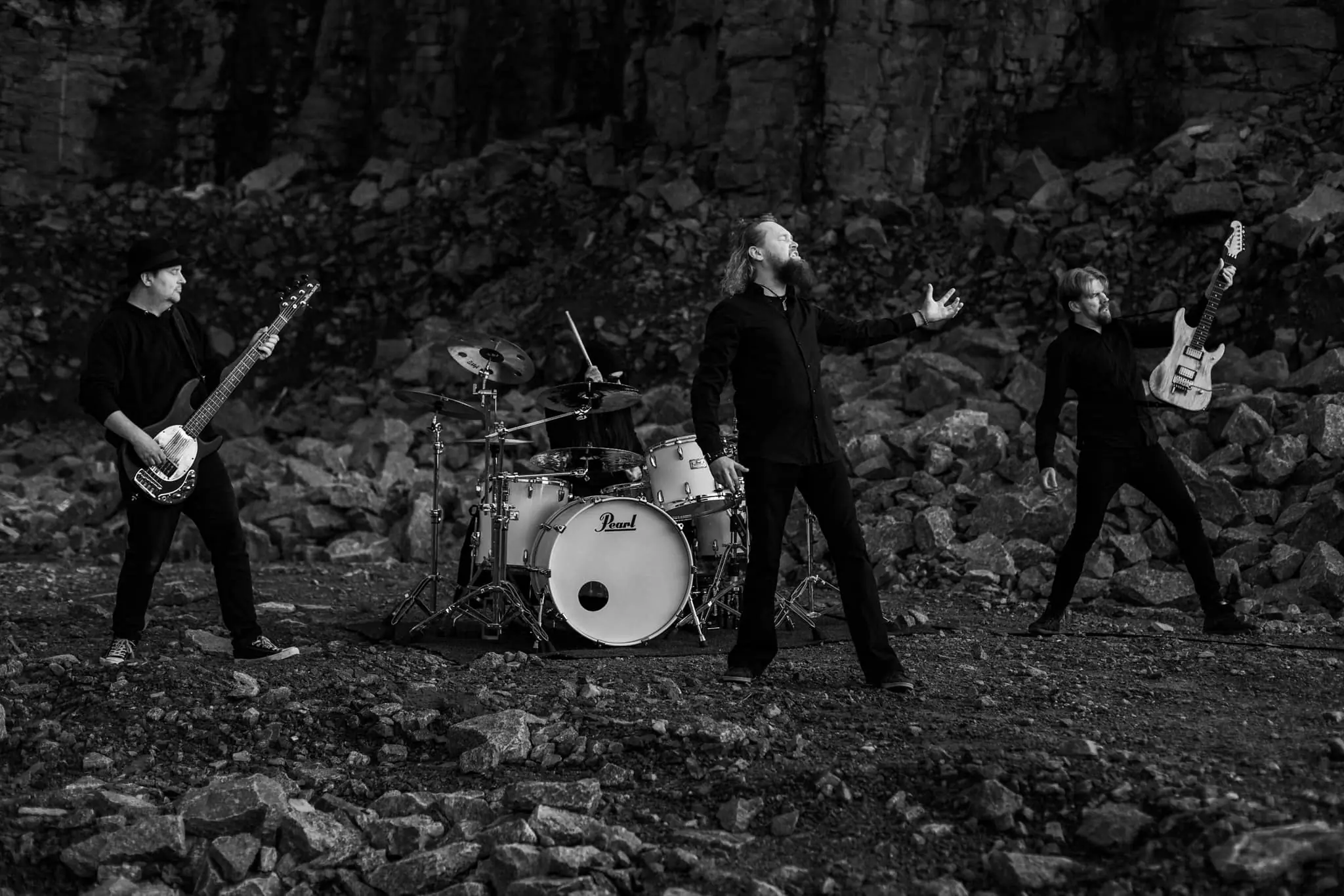 Grey Sky Bleed: ascolta 'Godspeed', il nuovo singolo