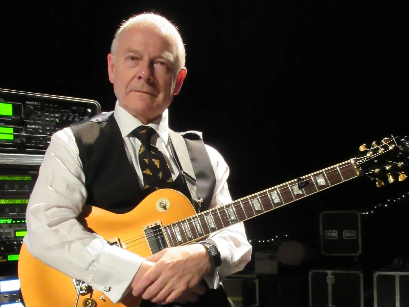 King Crimson: Robert Fripp ricoverato in terapia intensiva in Italia per un infarto, ora sta bene