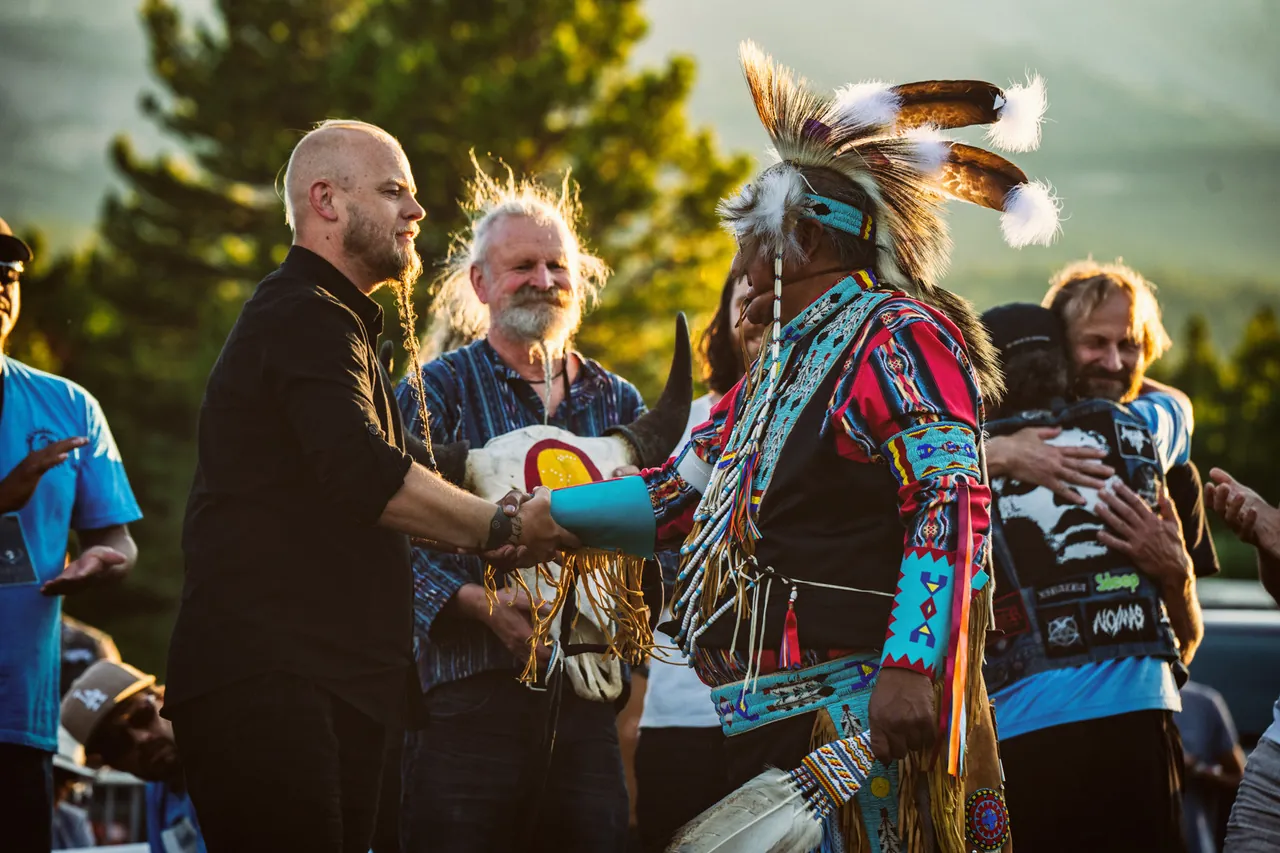 Wardruna: fanno una consistente donazione per i nativi americani