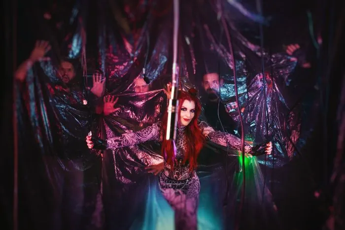 My Inner Chaos: nuovo singolo e video "Neon Nights"