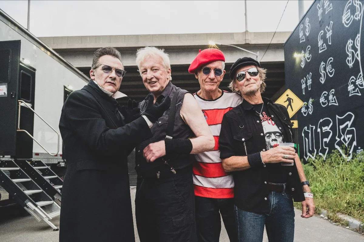 The Damned: pubblicata "Summer in the City" dal nuovo album di cover in tributo a l'ex-chitarrista Brian James